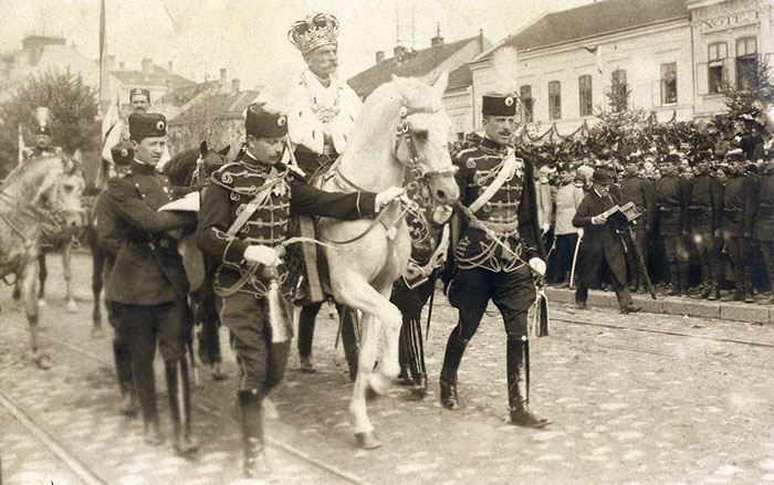 krunisanje-kralja-petra-prvog
